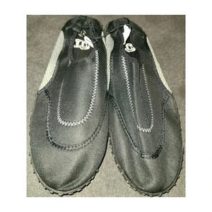 OT Revolution Mens Black/Silver Mesh Slip-On Comfortable Swim Shoes Size 10 (DD)